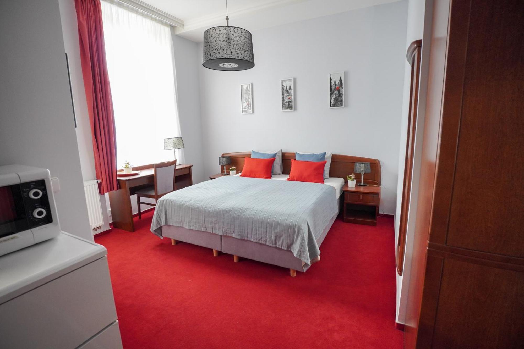 Elegant & Stylish Center Apartments! Praag Buitenkant foto